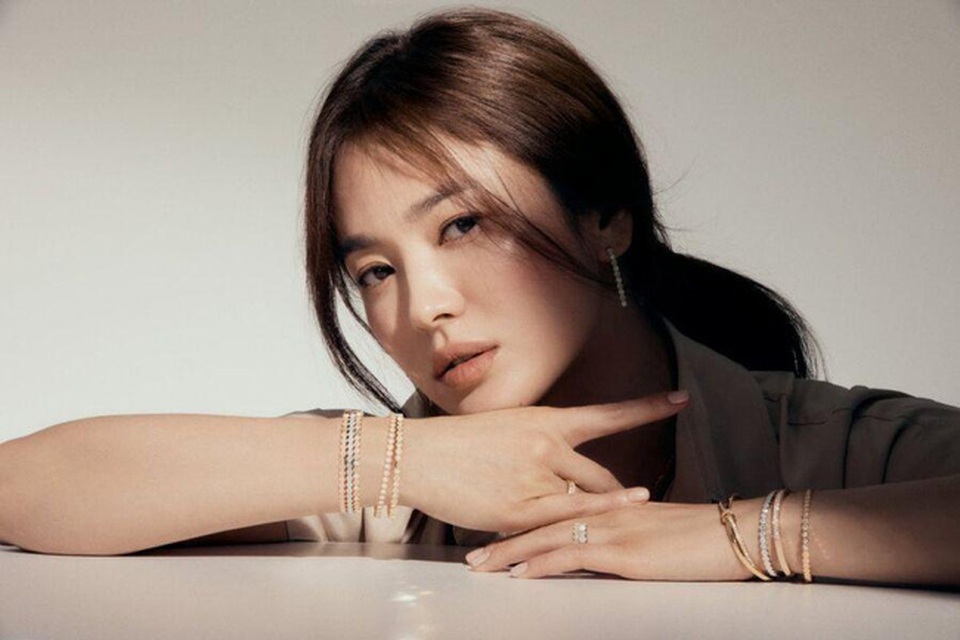 Fan hào hứng khi Song Hye Kyo trở lại đóng phim hậu ly hôn - 3 Fan hào hứng khi Song Hye Kyo trở lại đóng phim hậu ly hôn - 3