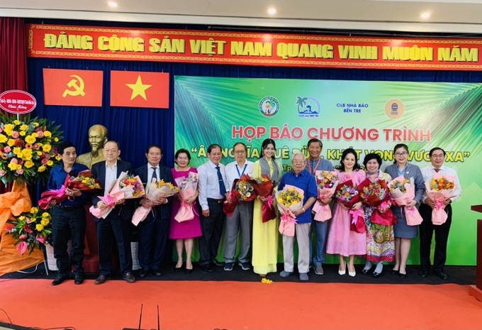Họp báo Chương trình quảng bá hình ảnh Bến Tre và biểu diễn nghệ thuật với chủ đề “Ân Nghĩa Quê Dừa - Khát Vọng Vươn Xa’’ nhân dịp kỷ niệm 64 năm ngày Bến Tre Đồng Khởi (17/01/1960 - 17/01/2024).