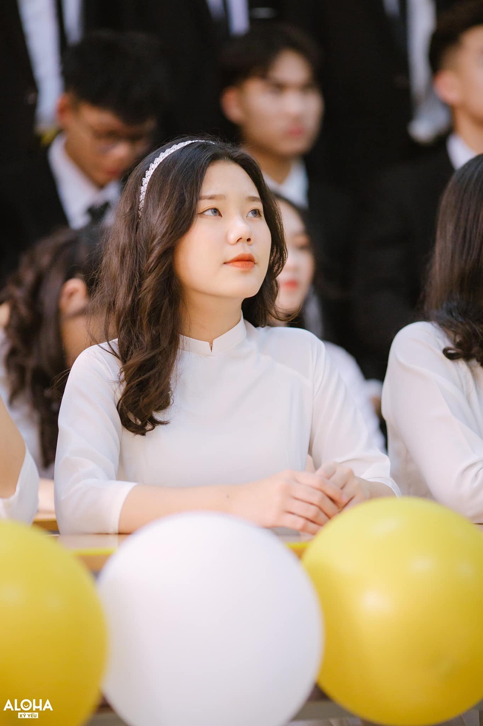 Hotgirl Olympia làm MC tiếp lửa cho đàn em - 2 Hotgirl Olympia làm MC tiếp lửa cho đàn em - 2