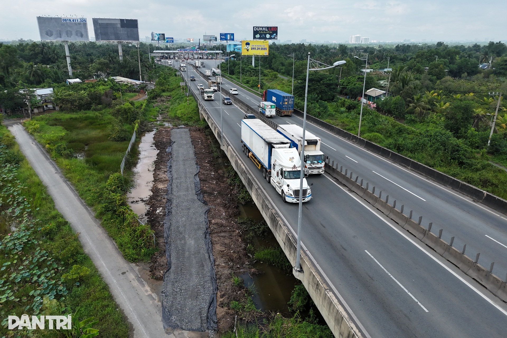 Cảnh đối lập tại dự án mở rộng cao tốc TPHCM - Long Thành - 12 Cảnh đối lập tại dự án mở rộng cao tốc TPHCM - Long Thành - 12