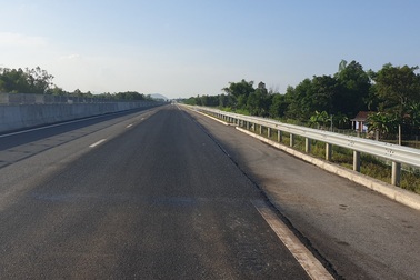 Cho phép thu phí trở lại trên cao tốc Đà Nẵng - Quảng Ngãi