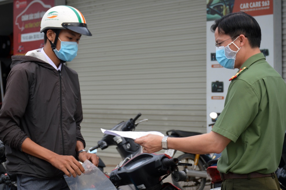 Cà Mau đề nghị cân nhắc tính cấp thiết trường hợp đi dự đám cưới người thân - 1 Cà Mau đề nghị cân nhắc tính cấp thiết trường hợp đi dự đám cưới người thân - 1