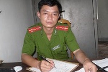 Đối tượng  học lớp 11 hiếp dâm cháu nhỏ học lớp 2