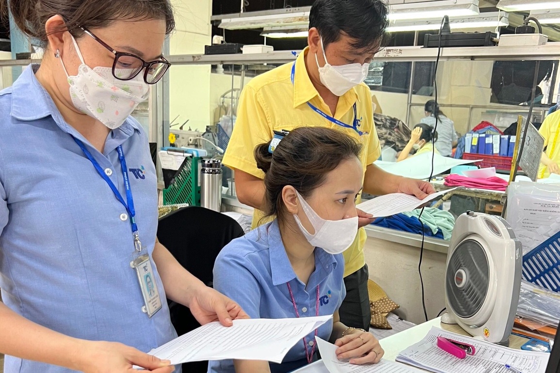 Bị chủ nhà trọ làm khó, nhiều lao động có nguy cơ mất tiền hỗ trợ - 1 Bị chủ nhà trọ làm khó, nhiều lao động có nguy cơ mất tiền hỗ trợ - 1