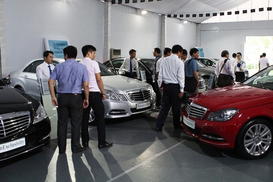 Dân Việt chi tiền khủng mua xe xịn, doanh nghiệp đổ tỷ đô nhập linh kiện - 5 Dân Việt chi tiền khủng mua xe xịn, doanh nghiệp đổ tỷ đô nhập linh kiện - 5