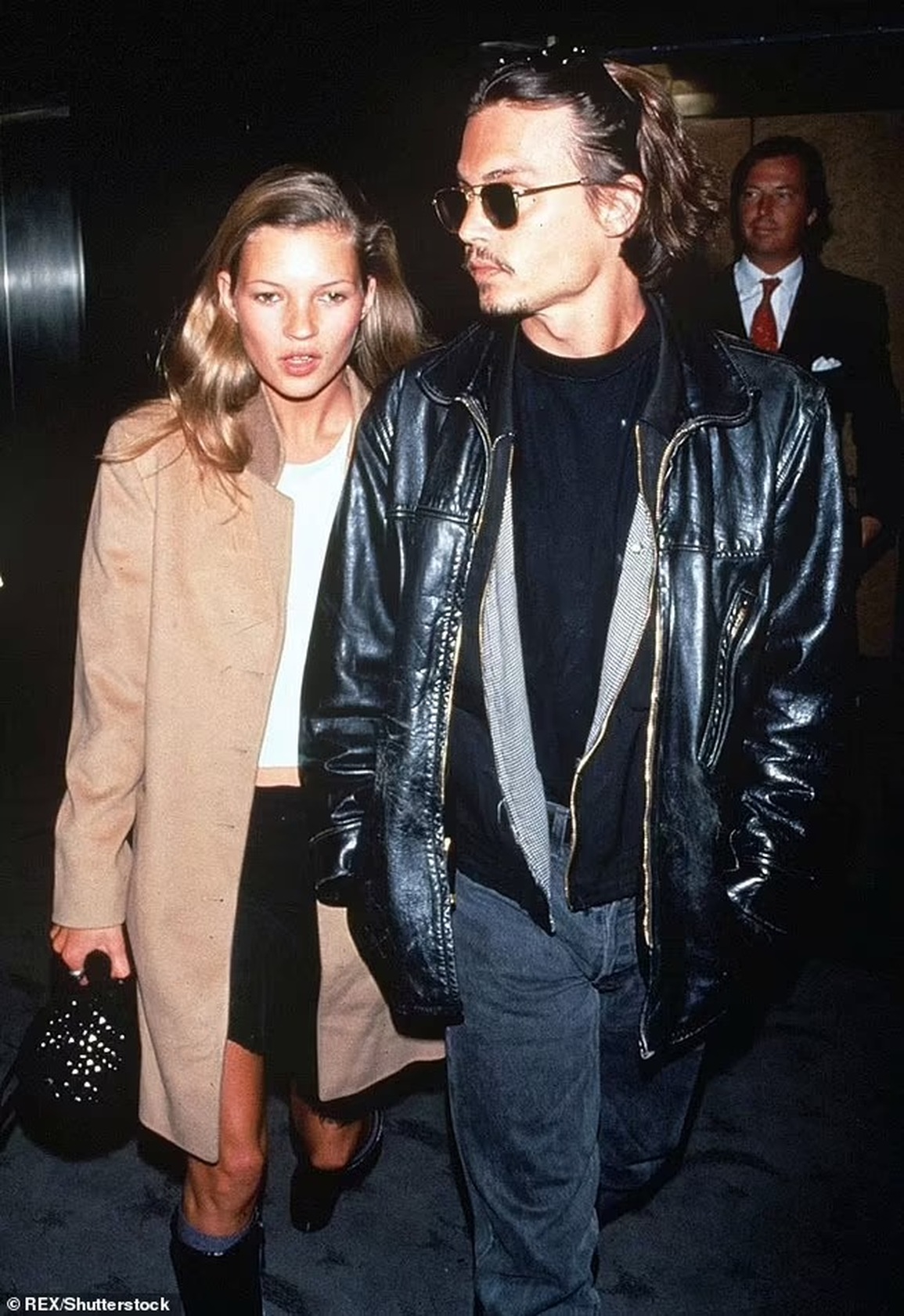 Loạt chuyện tình nơi tòa án của Johnny Depp bất ngờ gây sốt - 4 Loạt chuyện tình nơi tòa án của Johnny Depp bất ngờ gây sốt - 4