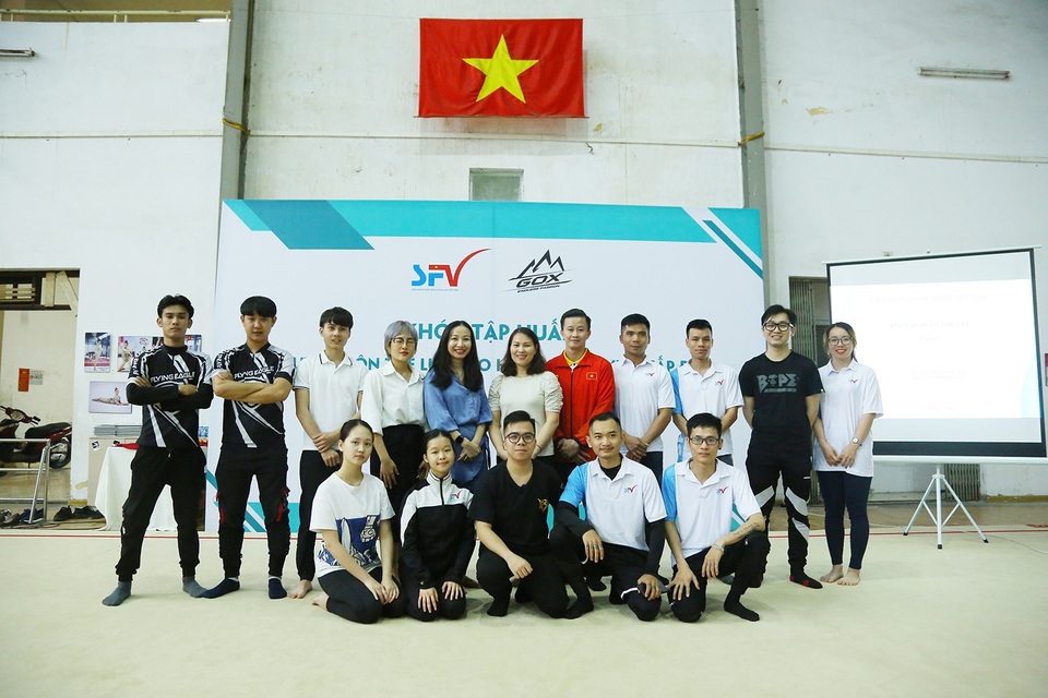 HLV Trương Minh Sang tập huấn thể lực cho HLV Trượt băng và Roller Việt Nam - 3 HLV Trương Minh Sang tập huấn thể lực cho HLV Trượt băng và Roller Việt Nam - 3