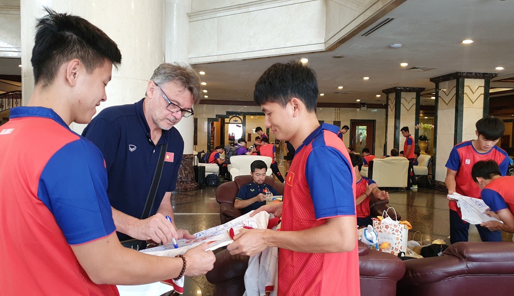 U22 Việt Nam lên đường về nước, kết thúc hành trình SEA Games 32 - 3 U22 Việt Nam lên đường về nước, kết thúc hành trình SEA Games 32 - 3