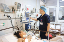 Bác sĩ khẩn cầu giúp người phụ nữ bệnh chồng bệnh, tính mạng bị đe dọa