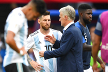 HLV Deschamps: "Argentina và Messi khác hẳn so với World Cup 2018"