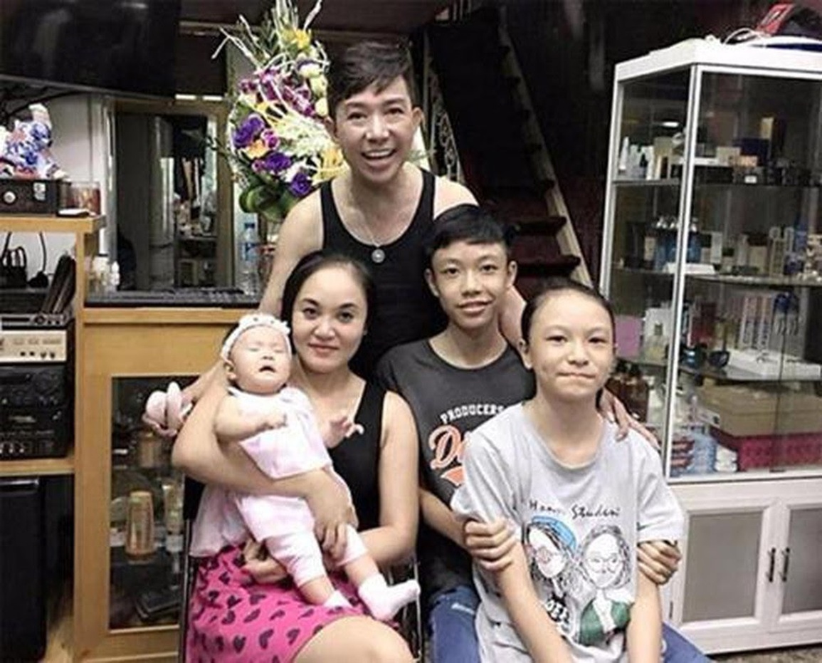 Vợ ca sĩ Long Nhật: Chưa bao giờ trách chồng về những điều tiếng bên ngoài - 3 Vợ ca sĩ Long Nhật: Chưa bao giờ trách chồng về những điều tiếng bên ngoài - 3