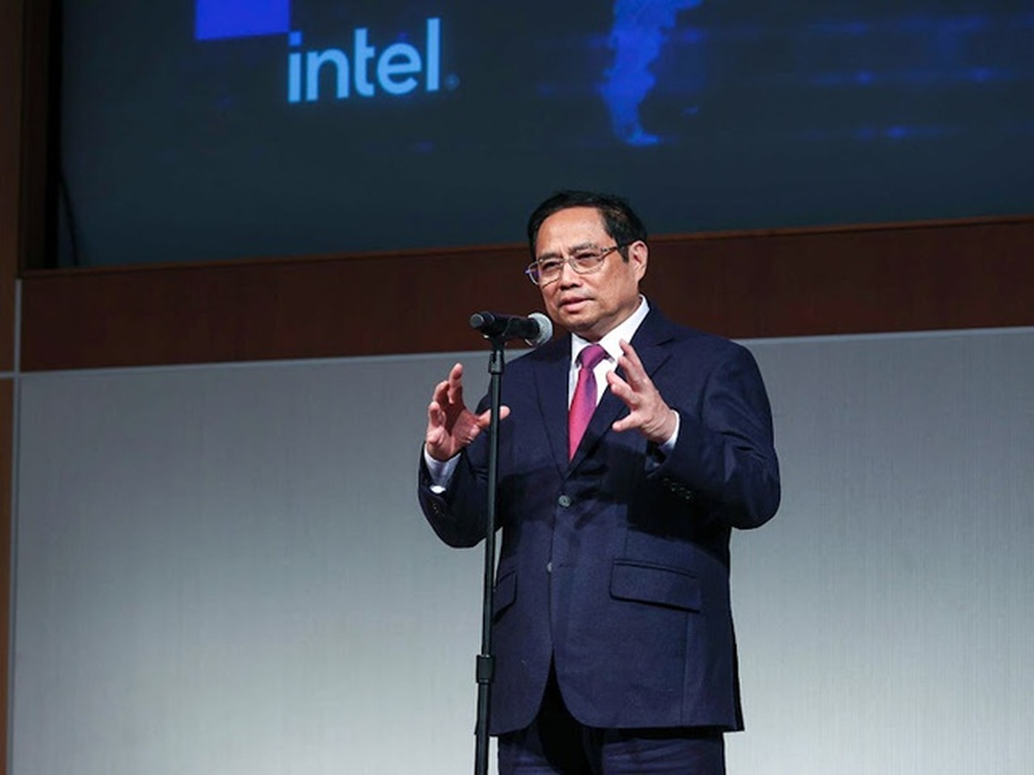 Thủ tướng trải thảm đỏ mời Apple đầu tư vào Việt Nam - 2 Thủ tướng trải thảm đỏ mời Apple đầu tư vào Việt Nam - 2