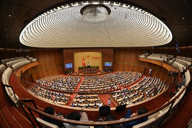 Quốc hội thảo luận về tình hình kinh tế - xã hội và phòng chống Covid-19