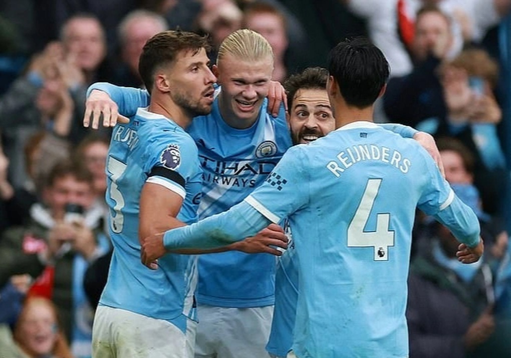 HLV Pep Guardiola nói điều bất ngờ sau khi Man City thắng đậm Man Utd - 1 HLV Pep Guardiola nói điều bất ngờ sau khi Man City thắng đậm Man Utd - 1