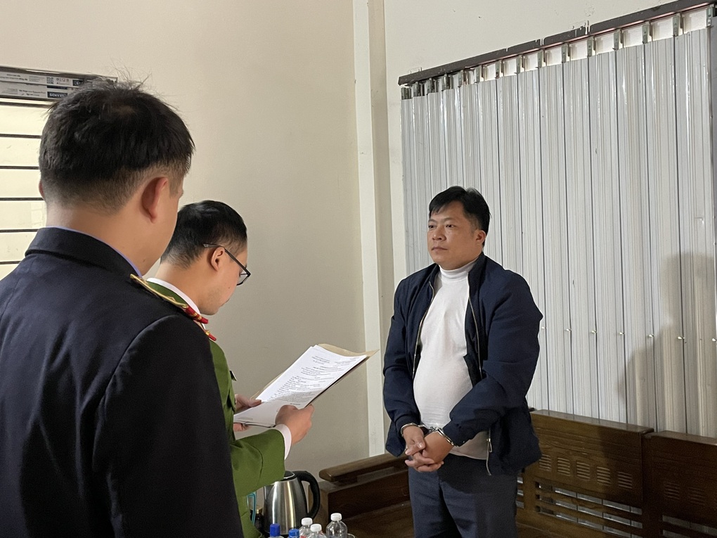 Giám đốc doanh nghiệp xăng dầu lừa đảo, chiếm đoạt hơn 8 tỷ đồng - 1 Giám đốc doanh nghiệp xăng dầu lừa đảo, chiếm đoạt hơn 8 tỷ đồng - 1