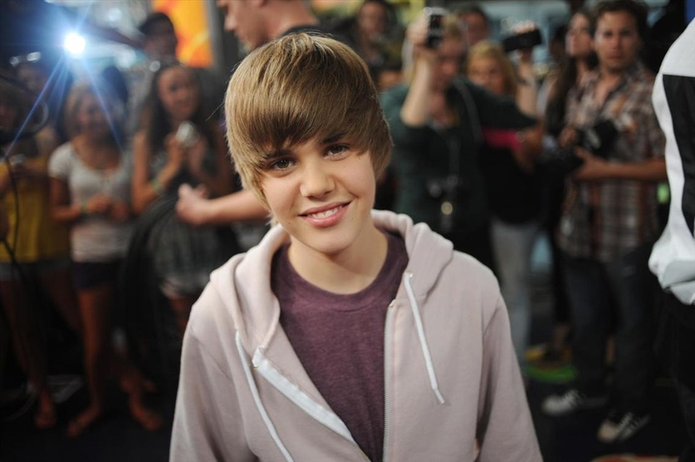 Bi kịch của Justin Bieber và chiếc phao cứu sinh mang tên tình yêu - 3 Bi kịch của Justin Bieber và chiếc phao cứu sinh mang tên tình yêu - 3