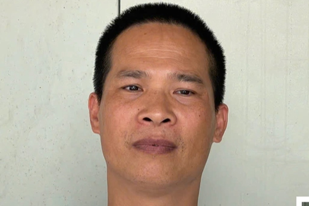 Tạm giữ hình sự đại ca giang hồ Ý Ẻng và loạt đàn em thân tín - 1 Tạm giữ hình sự đại ca giang hồ Ý “Ẻng” và loạt đàn em thân tín