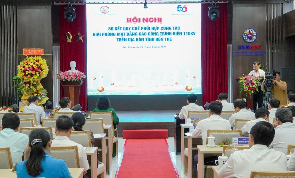 Hoàn thành đóng điện nhiều công trình lưới điện 110kV trọng điểm trên địa bàn tỉnh Bến Tre - 1 Hoàn thành đóng điện nhiều công trình lưới điện 110kV trọng điểm trên địa bàn tỉnh Bến Tre - 1
