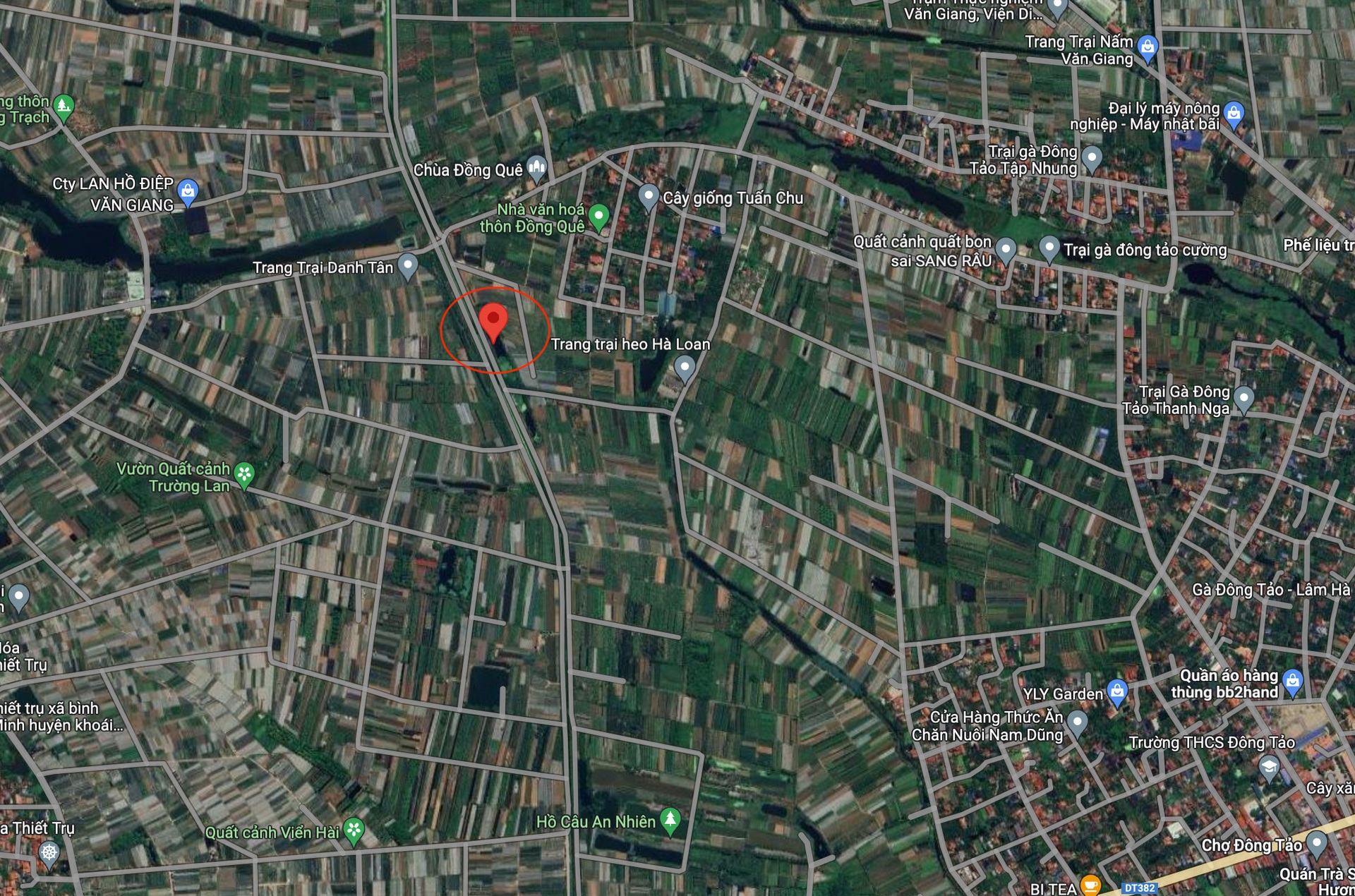 Cận cảnh hiện trường phát hiện thi thể cháu bé 21 tháng tuổi bị sát hại - 11 Cận cảnh hiện trường phát hiện thi thể cháu bé 21 tháng tuổi bị sát hại - 11