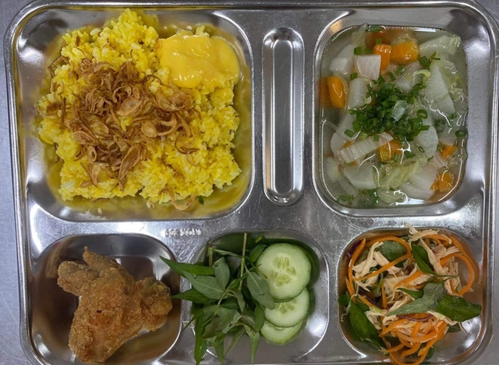 Phụ huynh muốn lập tổ kiểm tra, đột xuất ghé thăm bếp ăn bán trú - 1 Phụ huynh muốn lập tổ kiểm tra, đột xuất ghé thăm bếp ăn bán trú - 1