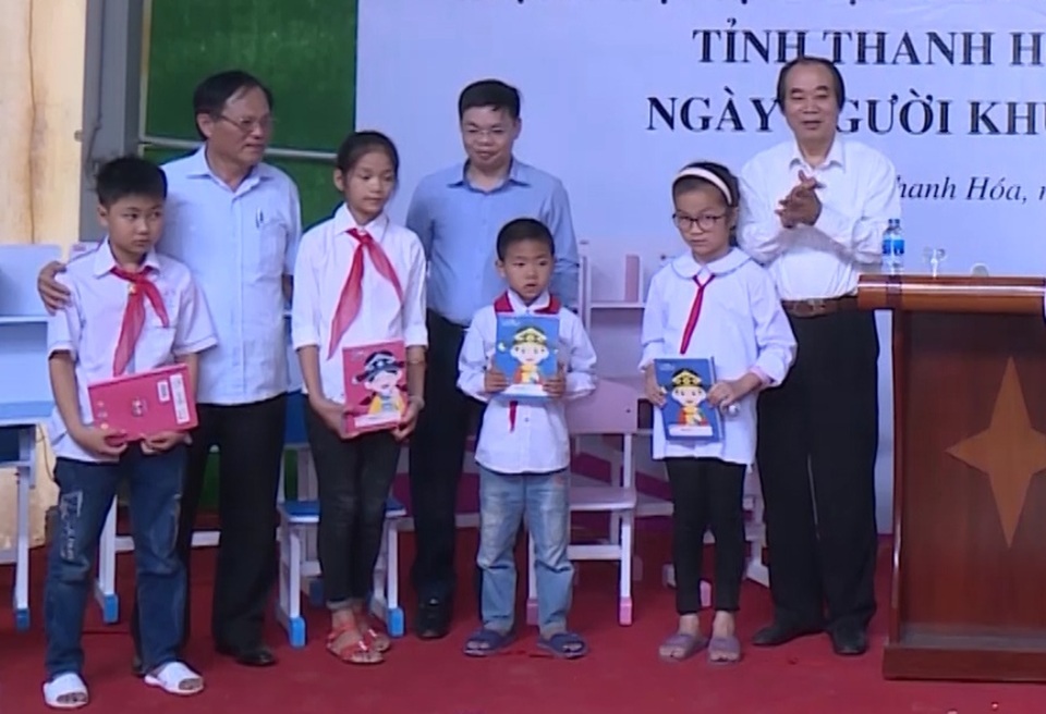 Tiếp nhận 30.000 Euro thực hiện Dự án Trung tâm giáo dục trẻ em khuyết tật - 1 Tiếp nhận 30.000 Euro thực hiện Dự án Trung tâm giáo dục trẻ em khuyết tật - 1