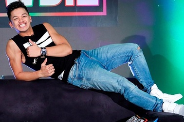 Trọng Hiếu “nhắng nhít” với những biểu cảm “khó đỡ”