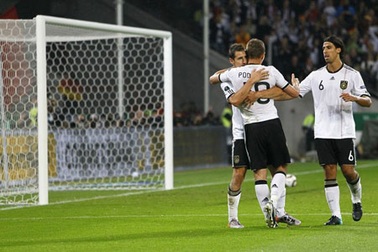 “Cỗ xe tăng” Đức đại phá Azerbaijan