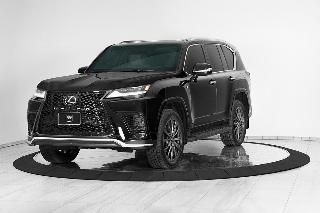 Lexus LX 600 được phù phép thành xe chống đạn - 1 Lexus LX 600 được phù phép thành xe chống đạn - 1