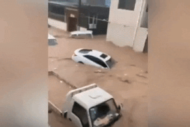 Người dân khốn khổ trong thảm cảnh mưa lũ ở Trung Quốc