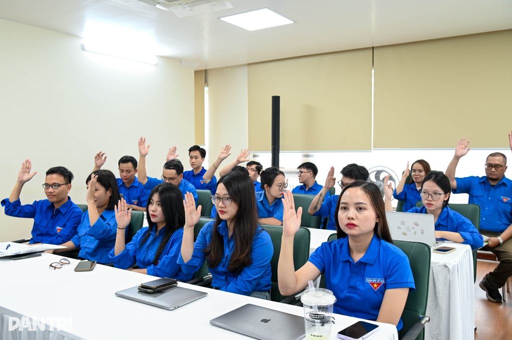 Đoàn thanh niên Báo Dân trí ra mắt Ban Chấp hành nhiệm kỳ 2025-2027 - 1 Đoàn thanh niên Báo Dân trí ra mắt Ban Chấp hành nhiệm kỳ 2025-2027 - 1
