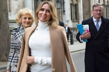 Vợ cũ tỷ phú Nga chật vật đòi tài sản "khủng" hậu ly hôn