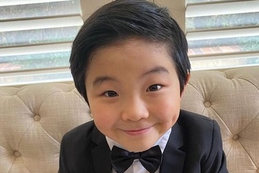 Alan S. Kim: Cậu bé 8 tuổi đáng yêu giành giải thưởng điện ảnh lớn