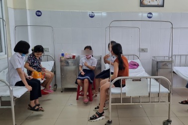 Vụ 35 học sinh nhập viện do chơi slam: Sức khỏe của các cháu đã ổn định