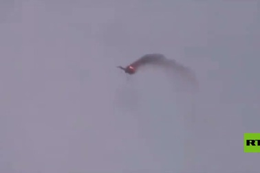 Video trực thăng quân đội Myanmar cháy như "cầu lửa"