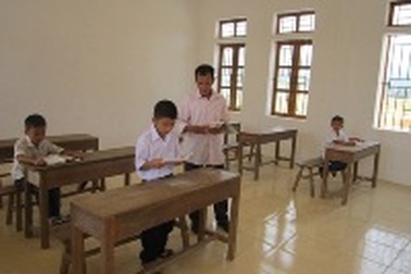 Khai giảng hơn 2 tuần, hàng chục học sinh vẫn chưa tới trường