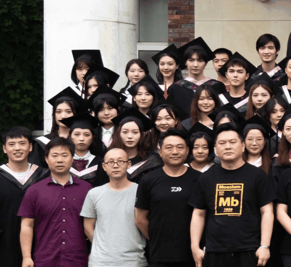 Hình ảnh bé gái Olympic Lâm Diệu Khả trong lễ tốt nghiệp Đại học - 8 Hình ảnh bé gái Olympic Lâm Diệu Khả trong lễ tốt nghiệp Đại học - 8