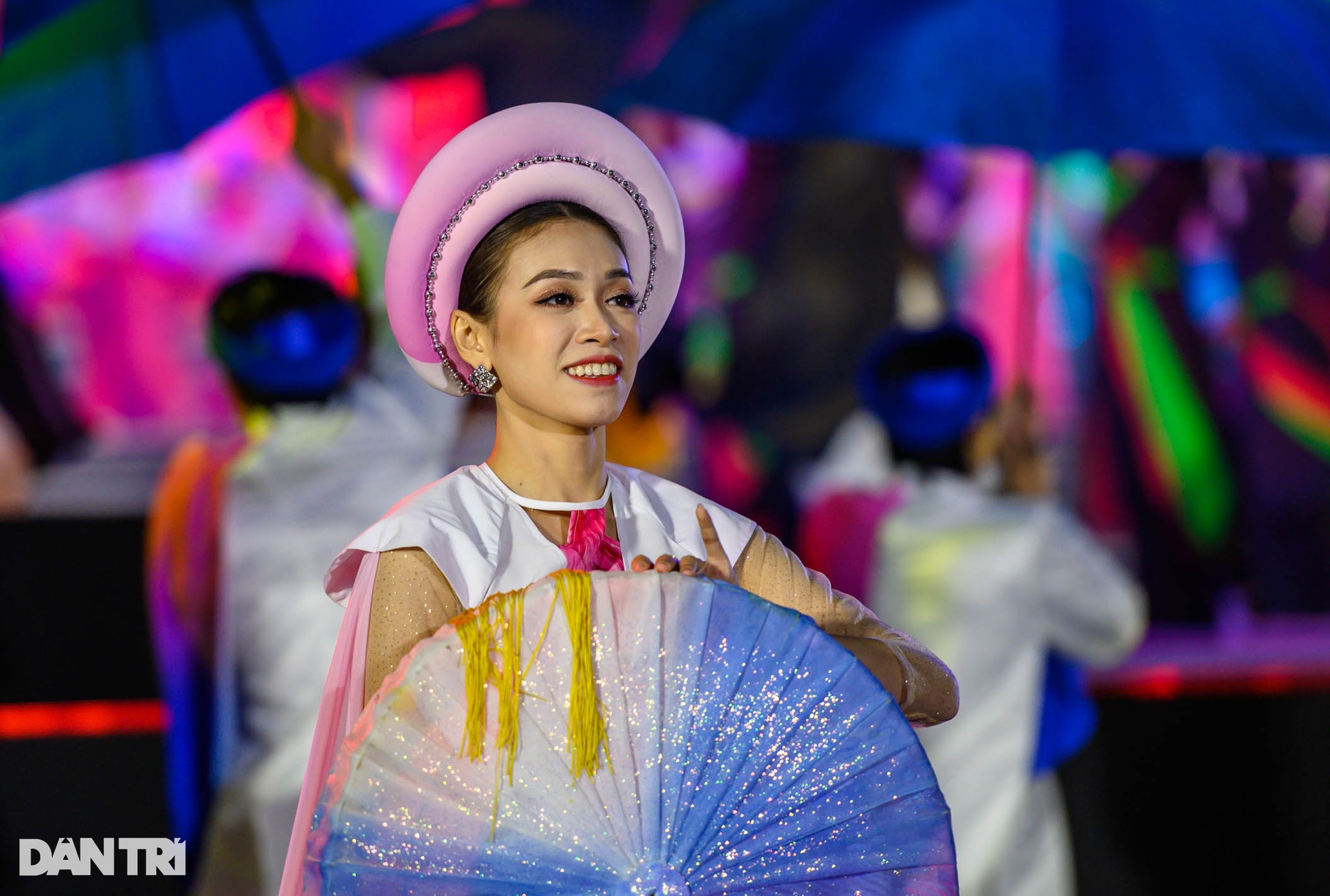 Gần 1.000 nghệ sĩ biểu diễn tại lễ khai mạc Festival Về miền Quan họ 2023 - 10 Gần 1.000 nghệ sĩ biểu diễn tại lễ khai mạc Festival Về miền Quan họ 2023 - 10