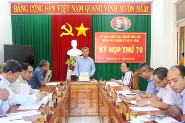 Xem xét kỷ luật 2 đại tá quân đội