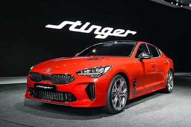 Bí ẩn logo mới của Kia trên xe Stinger