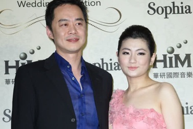 Tiết lộ lý do Selina và chồng ly hôn sau 5 năm hạnh phúc