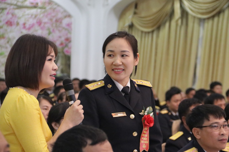 Quân chủng Hải quân: Tuyên dương quân nhân chuyên nghiệp - 8 Quân chủng Hải quân: Tuyên dương quân nhân chuyên nghiệp - 8