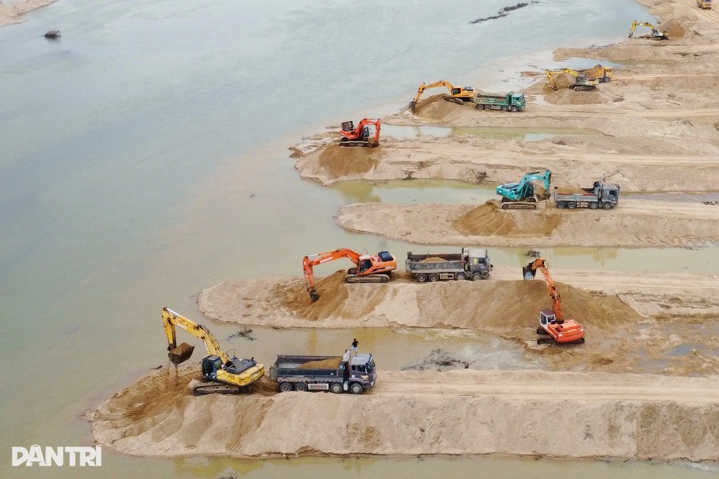 Không để xảy ra điểm nóng khai thác khoáng sản tại địa phương - 1 Không để xảy ra điểm nóng khai thác khoáng sản tại địa phương - 1