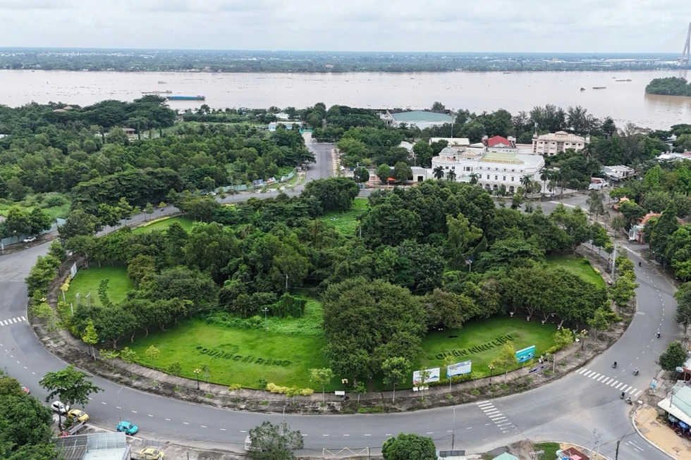 Cần Thơ tiếp tục đấu giá đất vàng sau nhiều năm bị ế - 1 Cần Thơ tiếp tục đấu giá đất vàng sau nhiều năm bị ế - 1