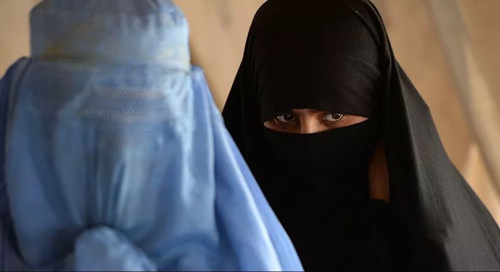 Đặc nhiệm Anh giả gái đánh lừa Taliban để chạy khỏi Afghanistan - 1 Đặc nhiệm Anh giả gái đánh lừa Taliban để chạy khỏi Afghanistan - 1