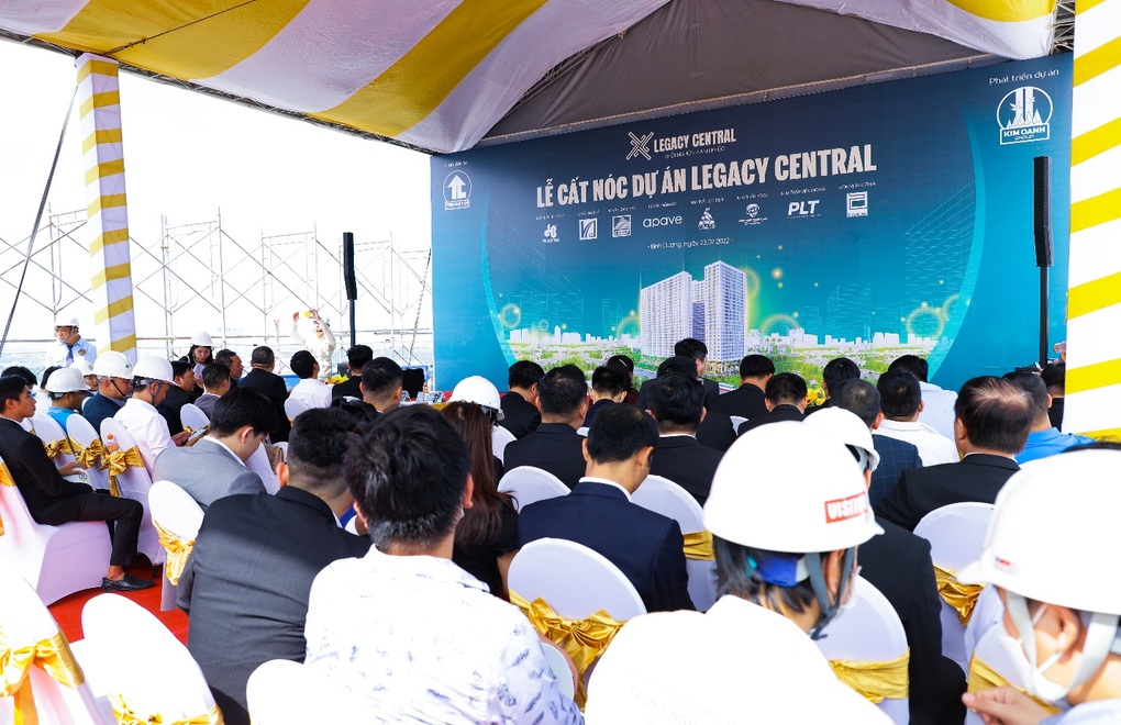 Dự án căn hộ Legacy Central cất nóc - 1 Dự án căn hộ Legacy Central cất nóc - 1