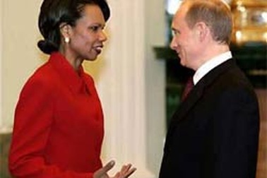 “Ấm áp” và nghi kỵ