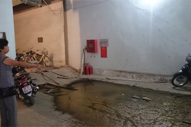 Hà Nội: Khu tái định cư xuống cấp, bốc mùi hôi thối nồng nặc