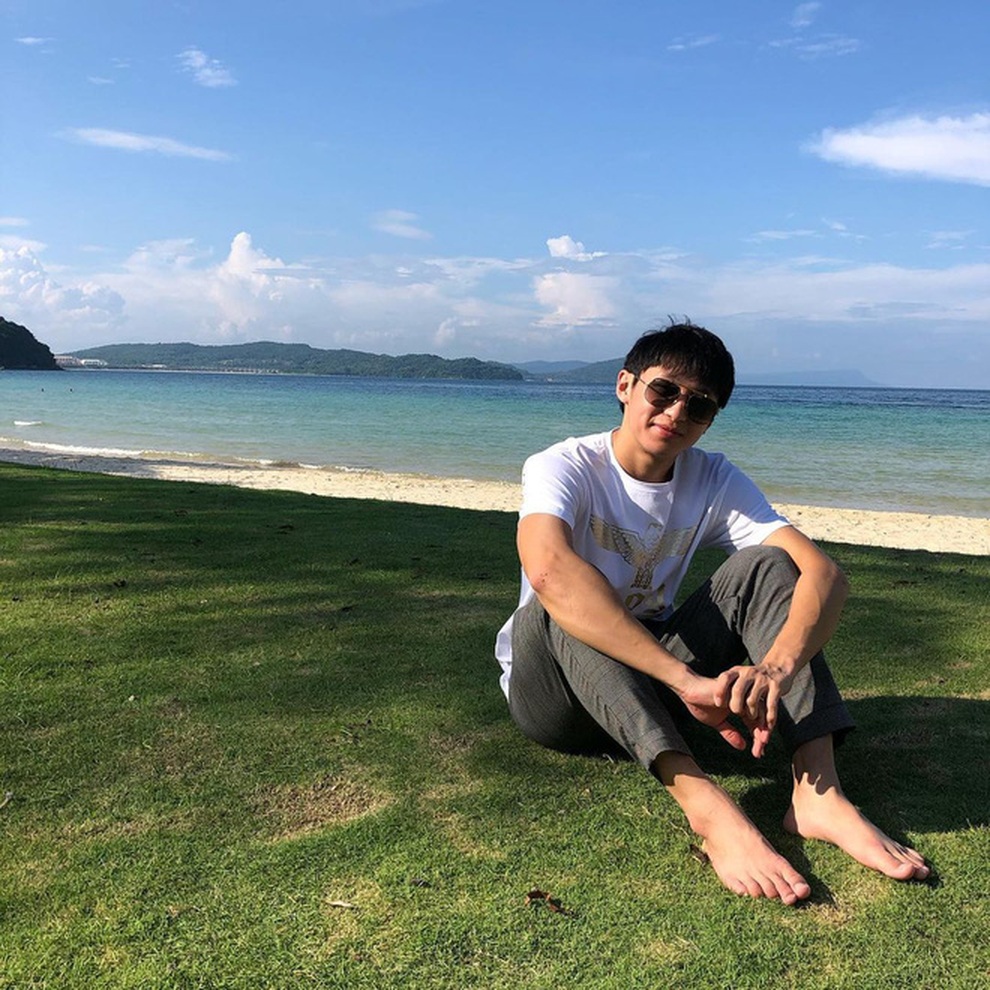 Nam sinh ĐH Nhân văn lai Việt- Lào gây sốt đường đua xanh Olympic 2020 - 8 Nam sinh ĐH Nhân văn lai Việt- Lào gây sốt đường đua xanh Olympic 2020 - 8