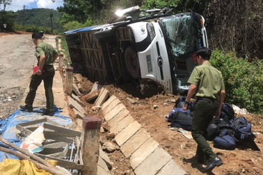 Vụ lật xe chở CLB bóng đá trẻ trên đèo Vi Ô Lắc: Xe bị mất phanh