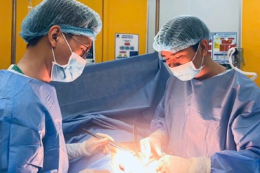 Va chạm với xe ba gác, nam thanh niên nguy kịch được cứu sống “thần kỳ”